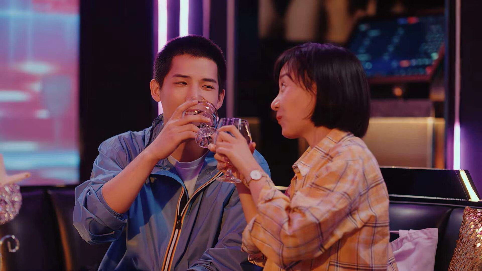 _国际马拉松跑者聚会:血脉喷张的赛场盛事_,国际马拉松比赛视频