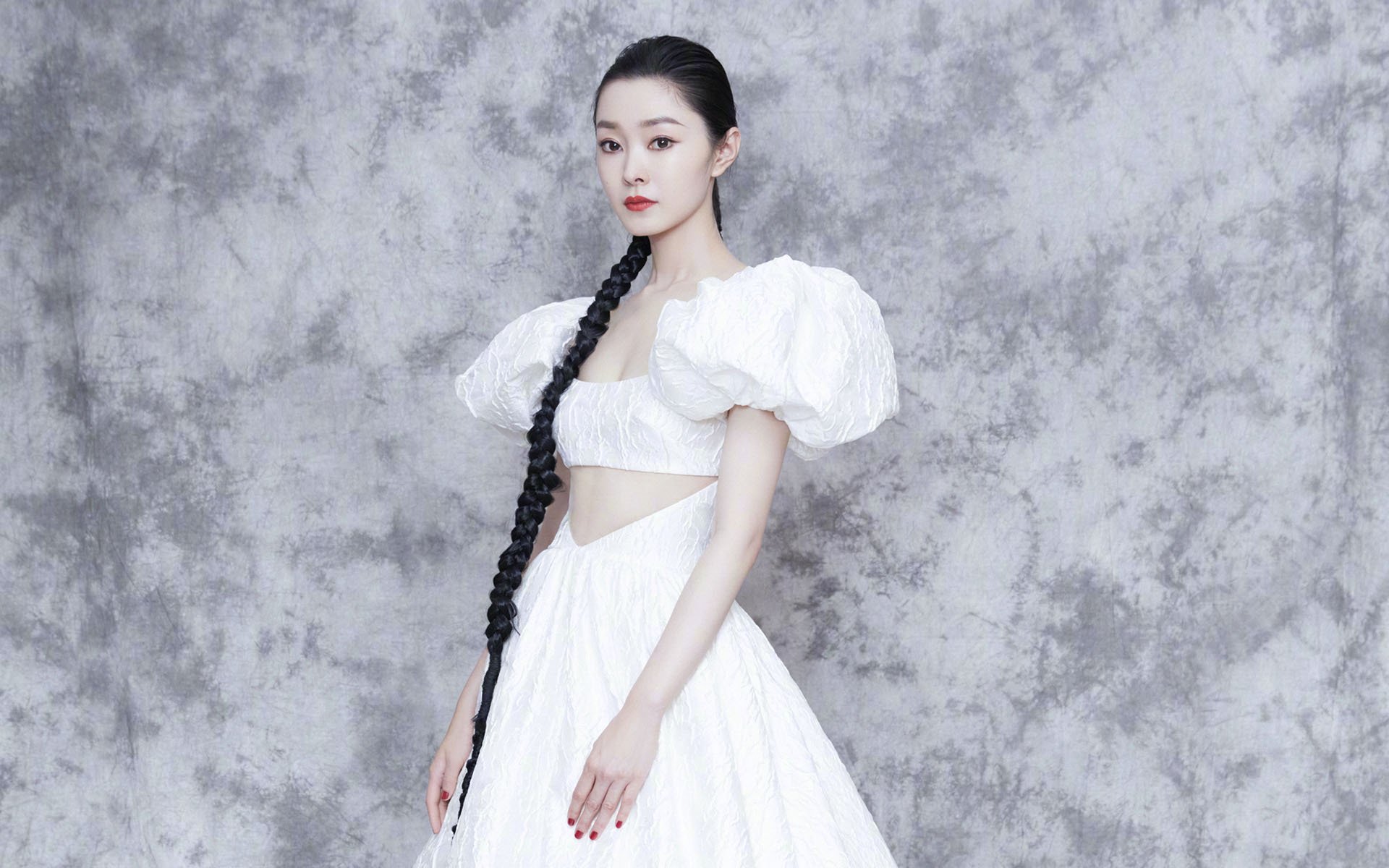 “中国女足在国际赛场屡创佳绩,实力不断提升”,中国女足队员获国际足联