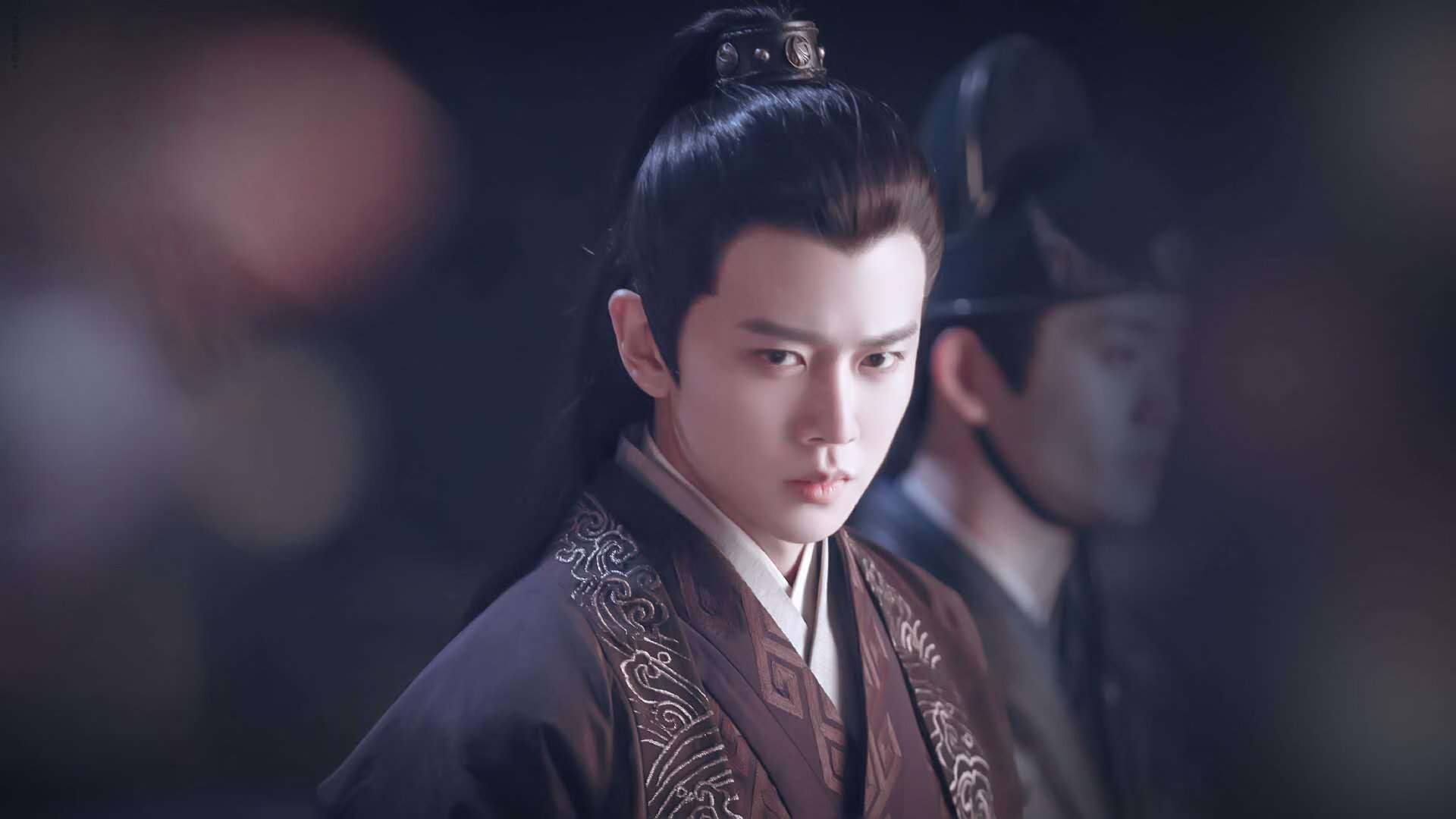 “暗藏玄机:战术布局决定天平的关键时刻”,战术布局图