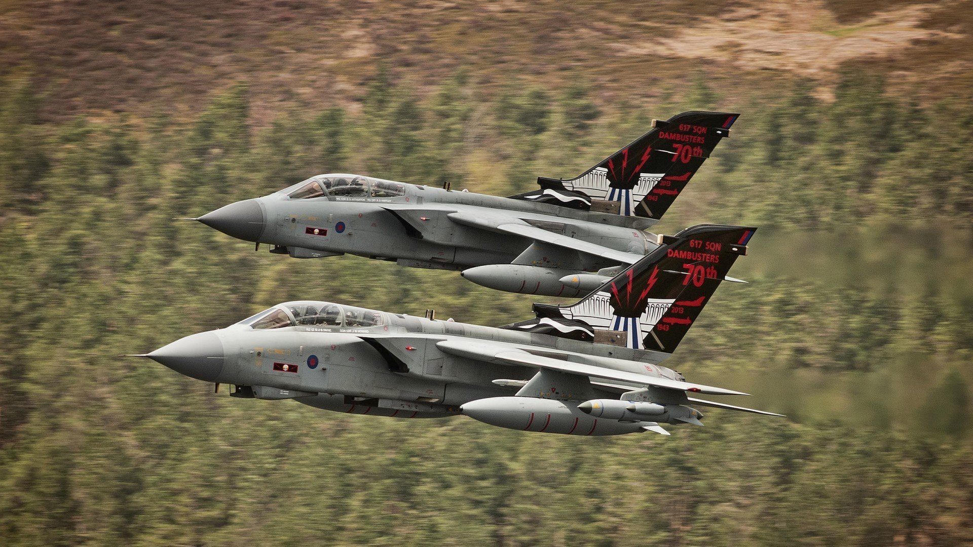 多地结合足球推动全民健康,打造体育强国新格局,足球运动在全民健身中的意义