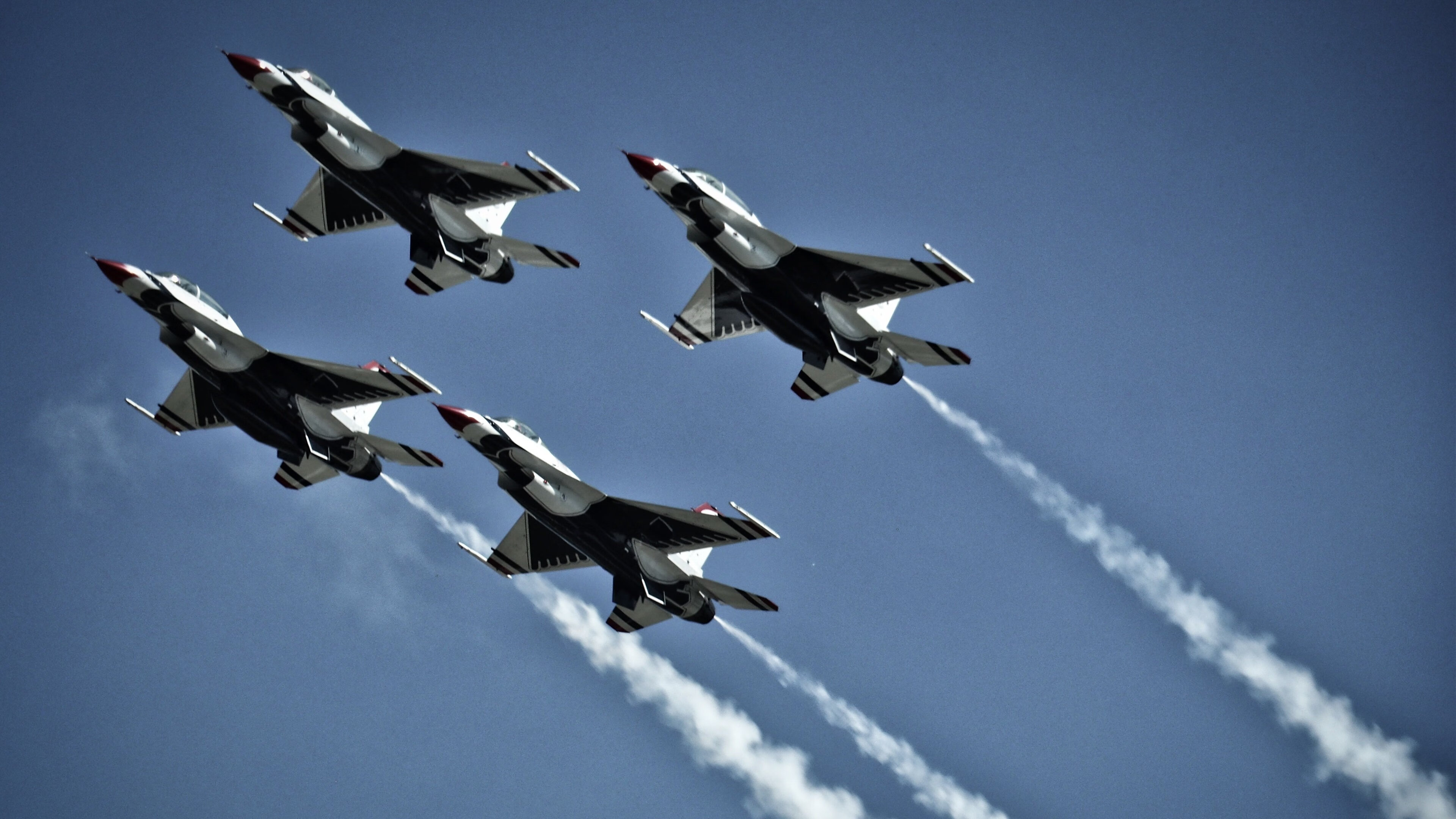 西班牙小组头名晋级八强,西班牙小组分