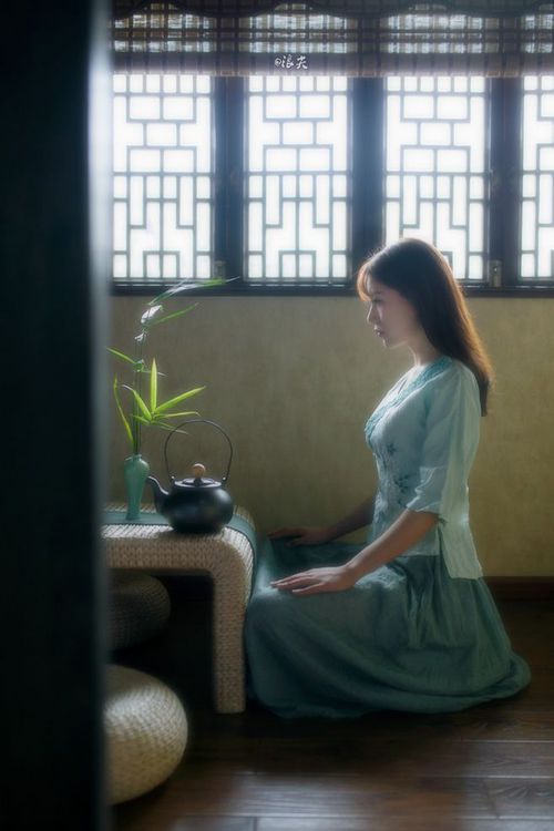 青年球员成长故事:从草根到联盟新星,优秀年轻球员