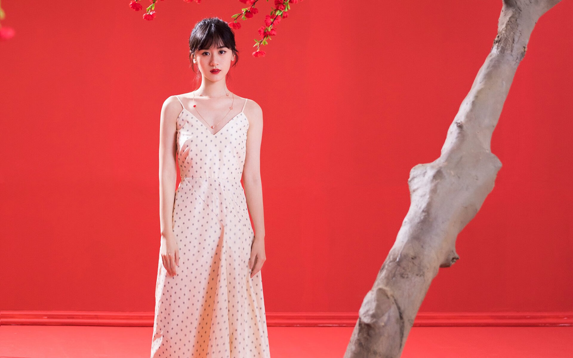 九游下载官网-女子体操世界杯，中国全队发挥稳定晋级多项决赛，女子体操世锦赛名单