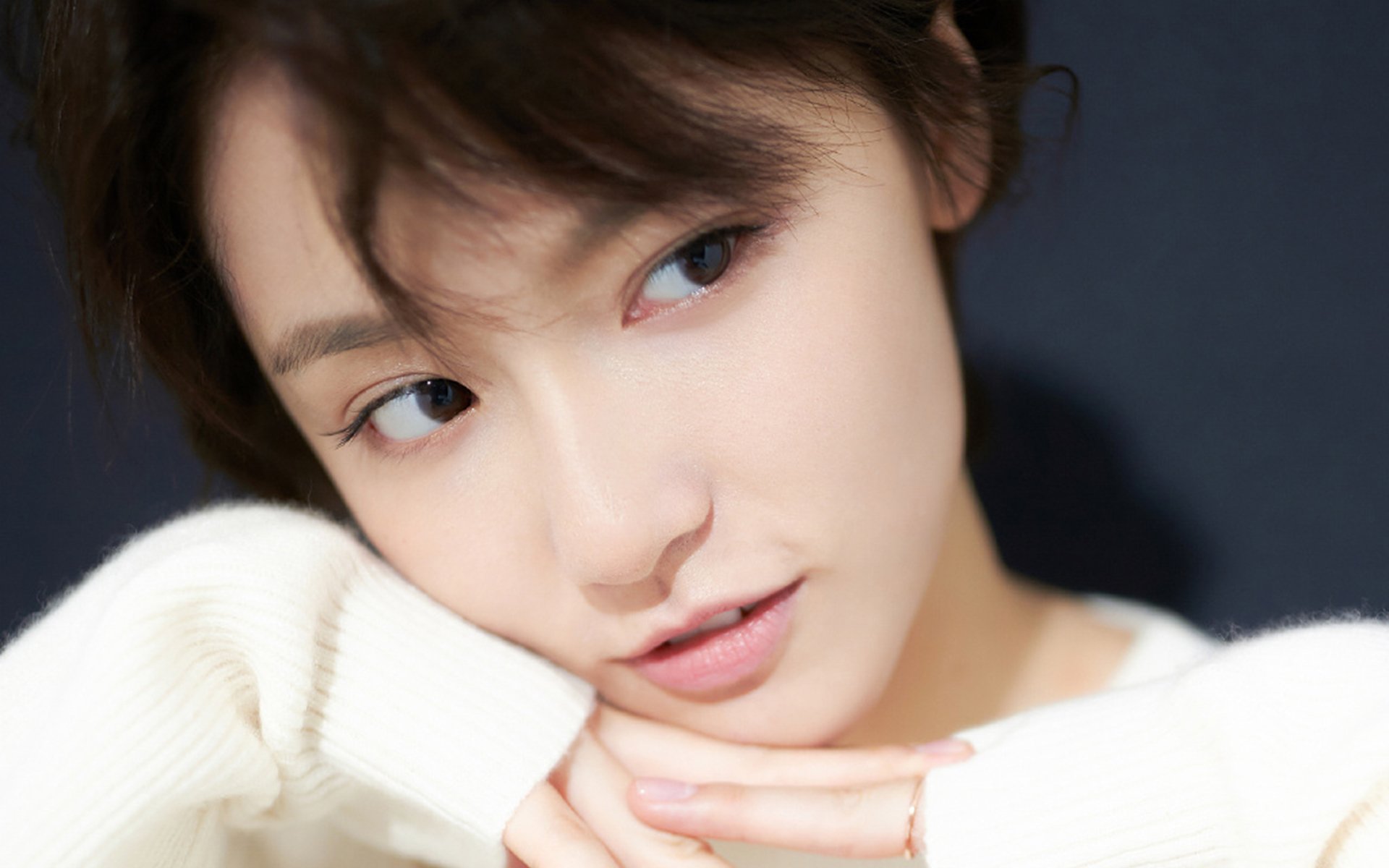 九游网页版官网-奇库诺娃用沉稳节奏掌控比赛节奏，库布奇诺