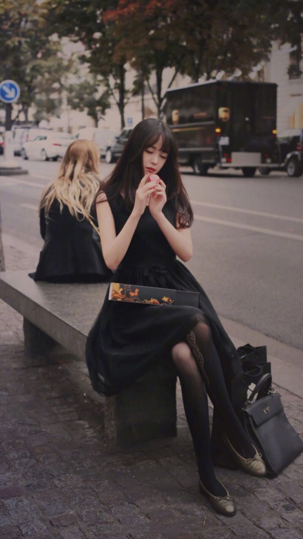 蝶泳赛场中立代表队A选手爆发力强，蝶泳 比赛